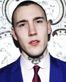 KEZ GLOZIER, 10Magazine
